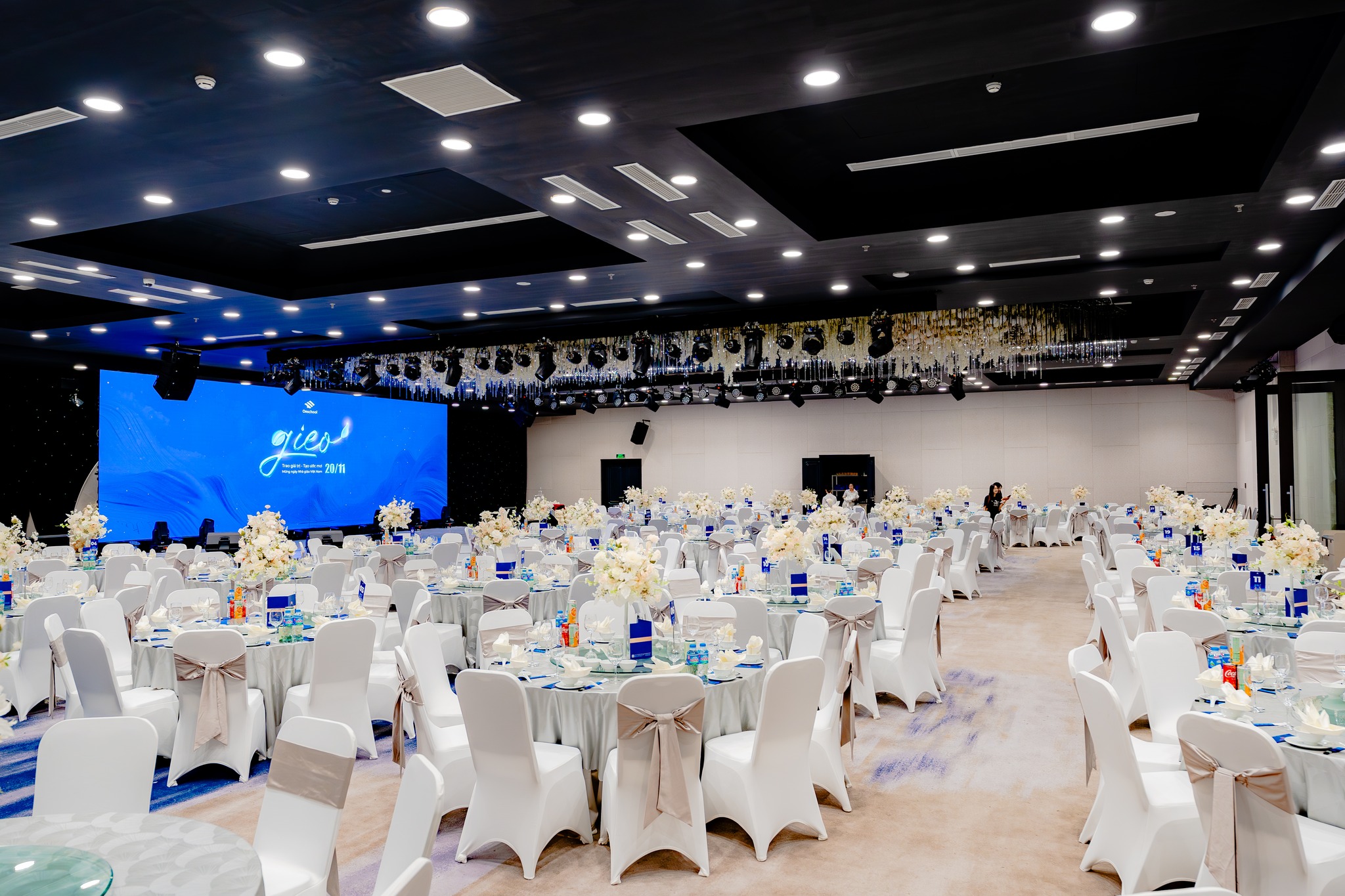 Setup-dang-bo-cuc-tiec-cung-duoc-nhieu-doanh-nghiep-lua-chon