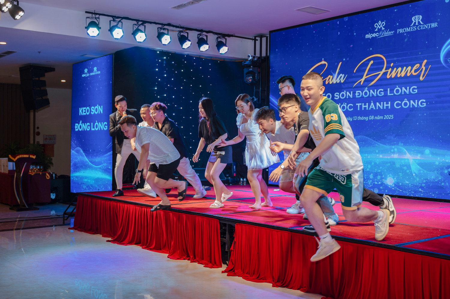 Goi-y-cac-tro-choi-trong-tiec-tat-nien-cong-ty-thu-vi